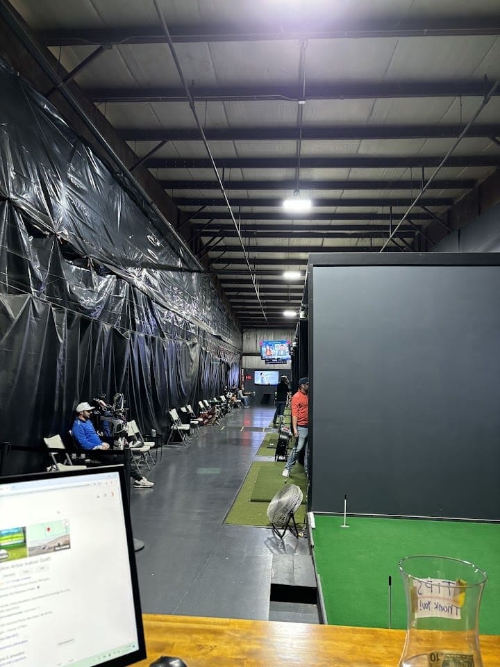 Inside Ann Arbor Indoor Golf - indoor golf simulator venue