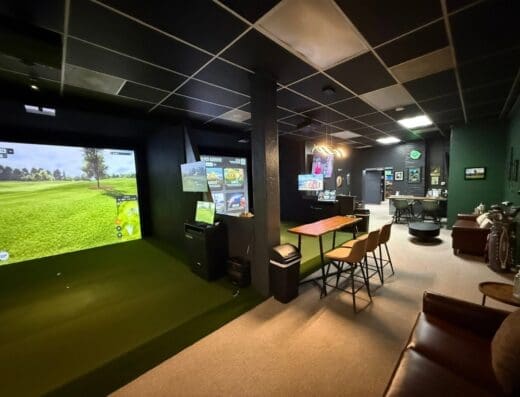 Salmon River Par-Tee Indoor Golf, Sports Bar & Grill